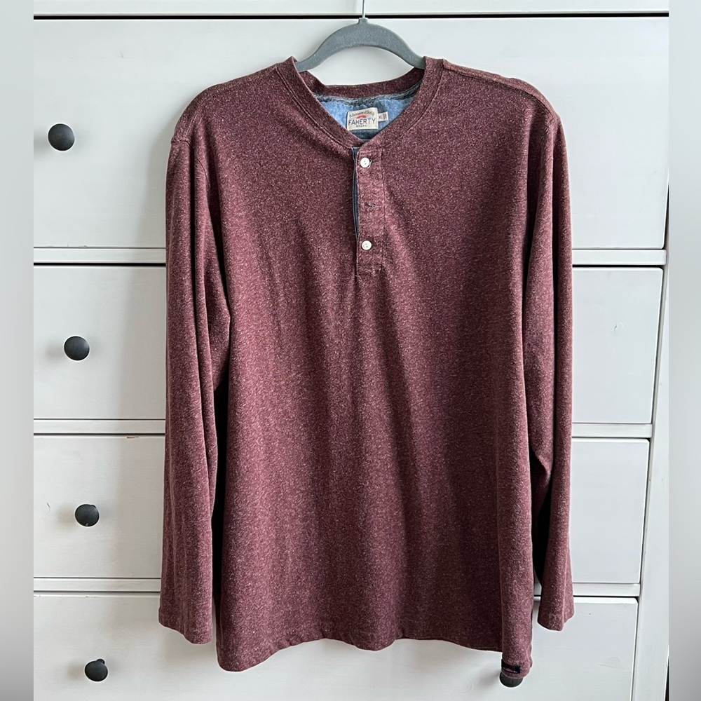 Faherty maroon henly shirt - Men's XL